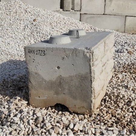 Deco. 4x2x2 Brickfaced Stacker