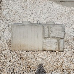 Deco. 4x2x2 Pillowfaced (R) Stacker