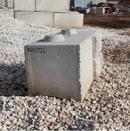 Deco. 4x2x2 Pillowfaced (R) Stacker