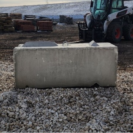 Concrete Block "T" 5'x2'x2'