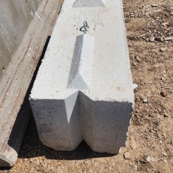 Concrete Block "T" 5'x2'x2'