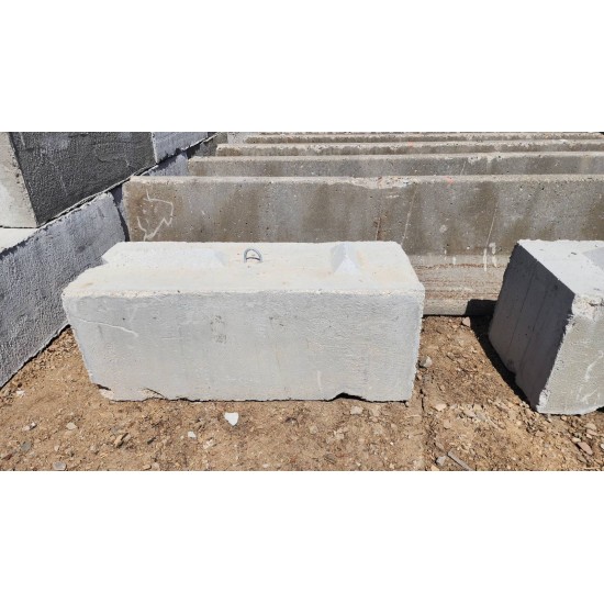 Concrete Block "T" 5'x2'x2'