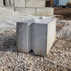 Concrete Block 4'x2'x2'