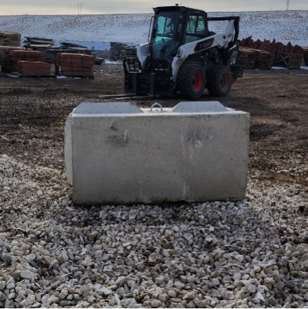 Concrete Block 4'x2'x2'
