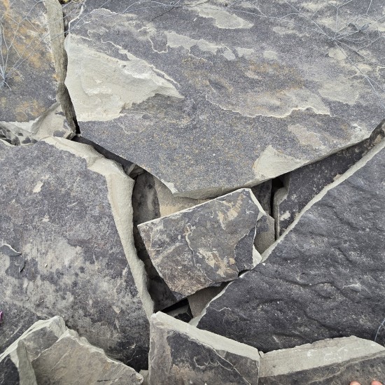 Raven Flagstone 2"