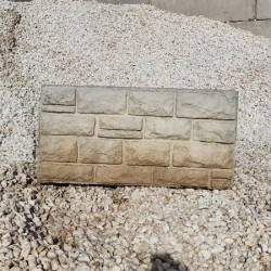 Deco. 4x2x2 Brickfaced Cap