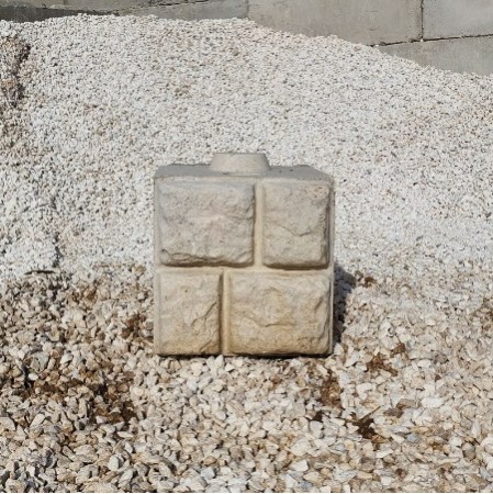 Deco. 2x2x2 Pillowfaced Stacker
