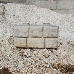 Deco. 4x2x2 (Angled) Pillowfaced Stacker