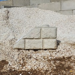 Deco. 4x2x2 (L) Wedge Stacker