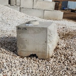 Deco. 4x2x2 (R) Wedge Stacker