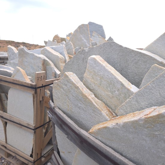 1-2" Arctic Flagstone - Supers 